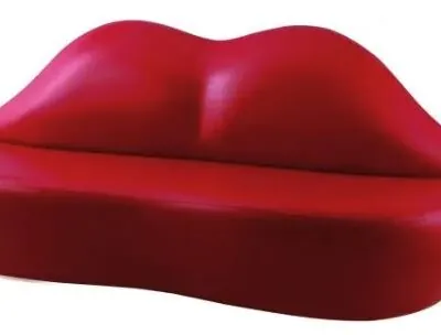 Liz Waiting Lounge White Red